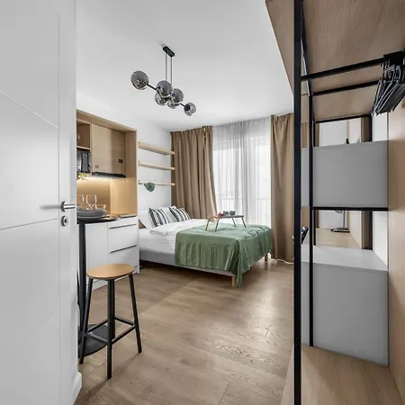 Praga With Air-con - 140m Metro, Near Pge Narodowy Stadium - By Rentujemy *