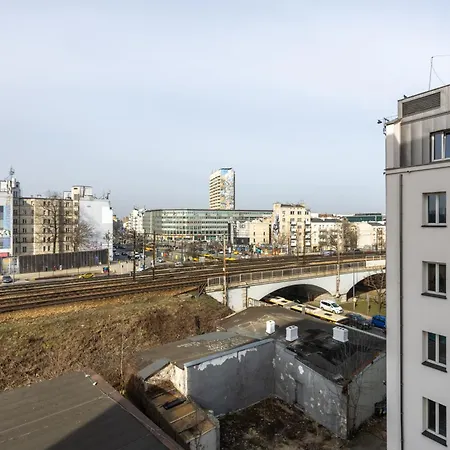 Praga With Air-con - 140m Metro, Near Pge Narodowy Stadium - By Rentujemy Apartmán Varšava